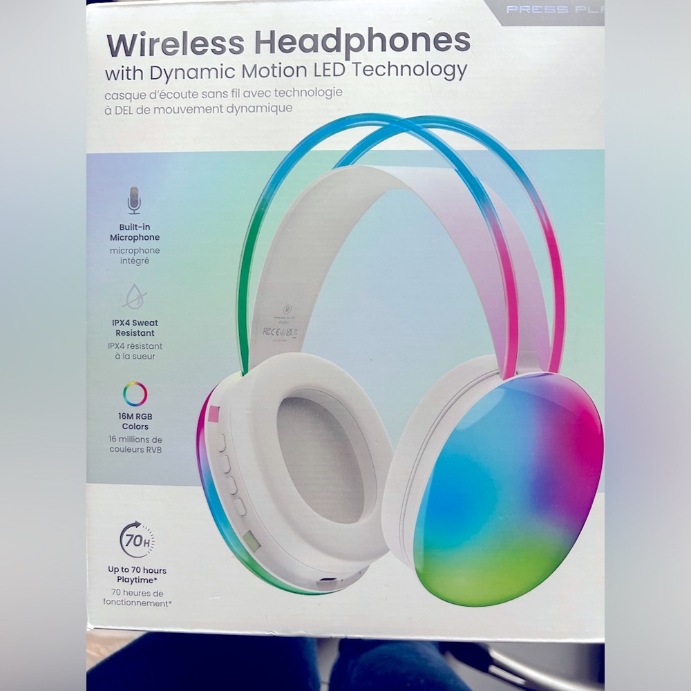 Color changing headphones! New and still in the box!